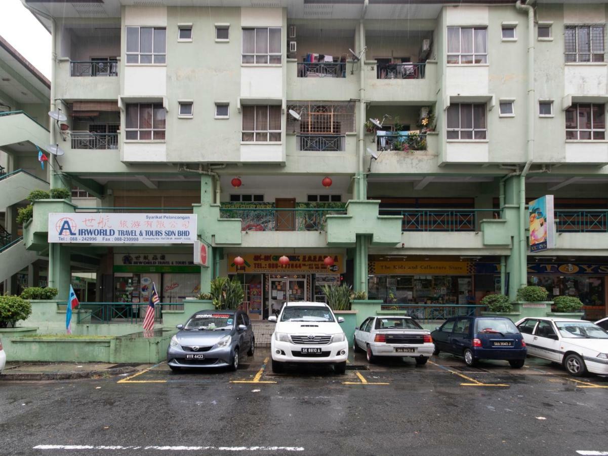โอโย 89345 อาปิ-อาปิ จีเอช Hotel โกตาคินาบาลู ภายนอก รูปภาพ