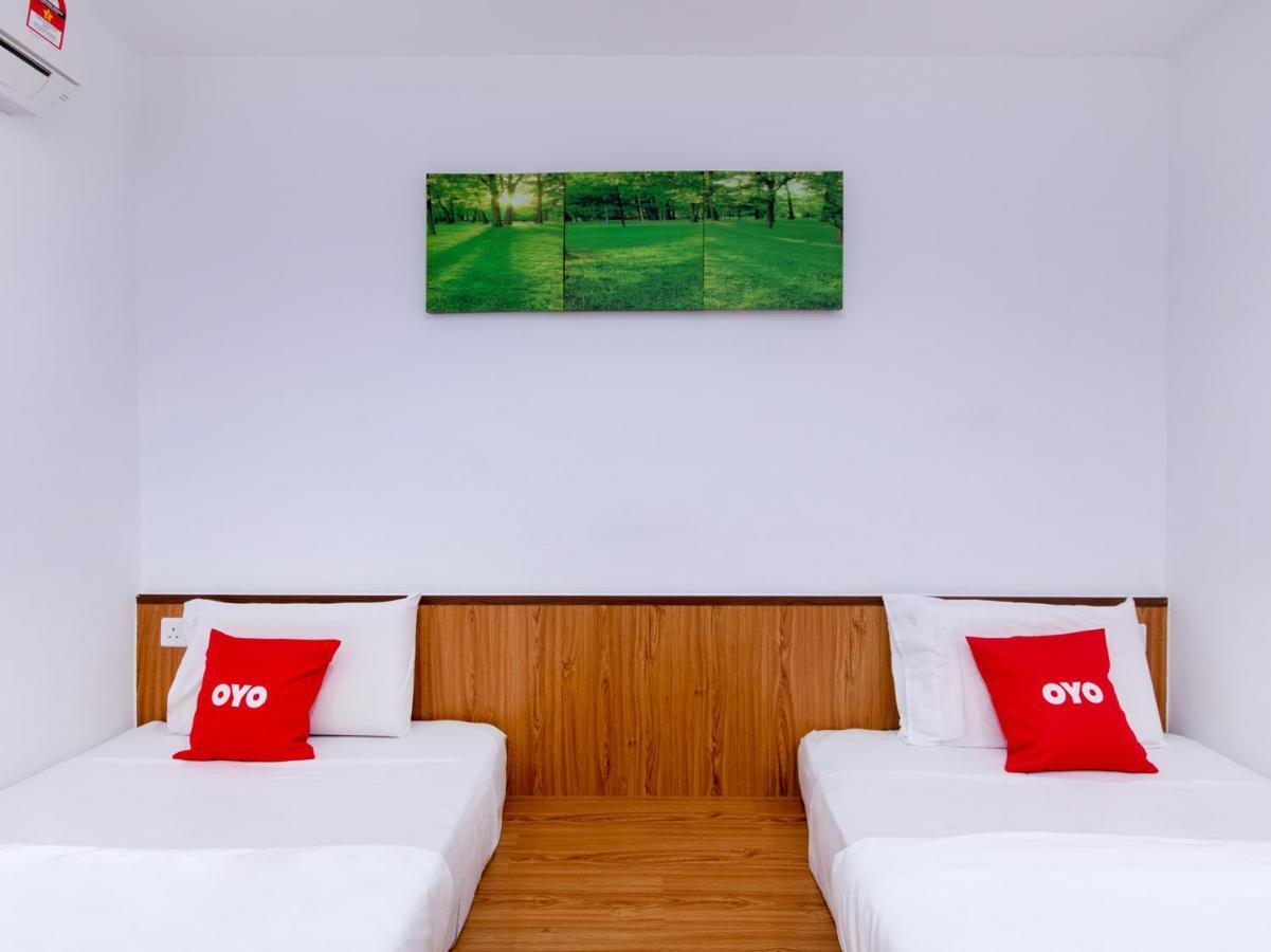 โอโย 89345 อาปิ-อาปิ จีเอช Hotel โกตาคินาบาลู ภายนอก รูปภาพ